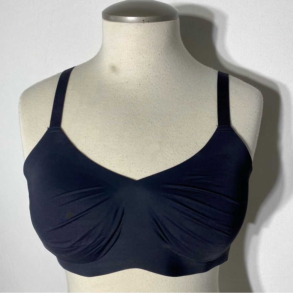 Knix Padded V Neck Black Seamless Bra W Adjustable Straps 3 36A/34B/32C/30D